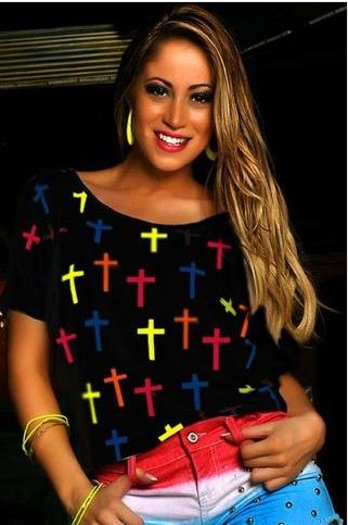 Blusa Lipsy Cruz Colorida