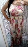 Vestido longo com fenda lateral