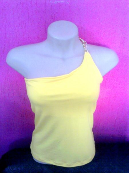 Blusa uma manga só com corrente Amarelo