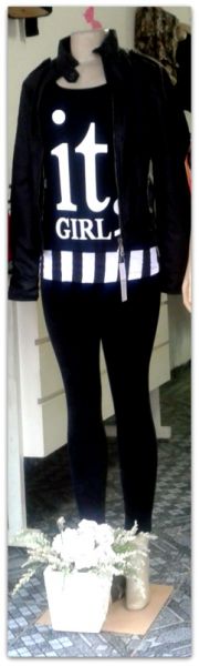 Blusa It Girl C/ dtalhes de listras